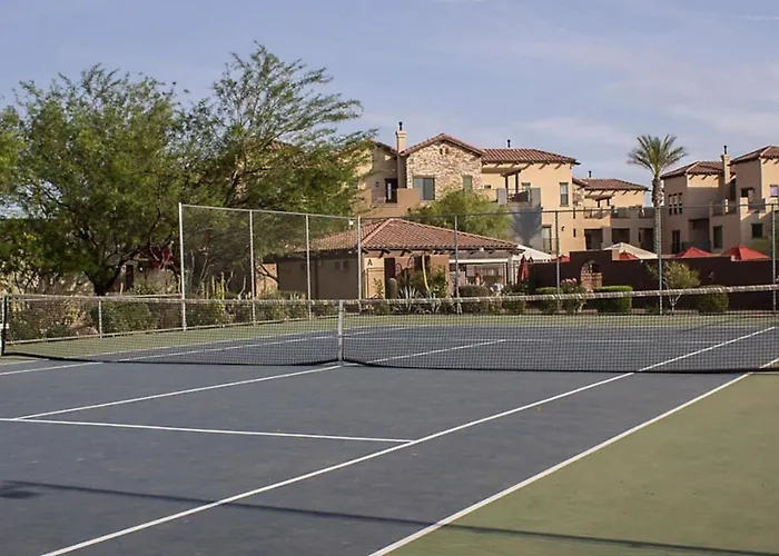Beautiful In A Great Setting With Fountains Courtyards And Pool With Bar * Peoria