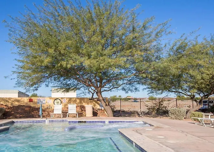 Beautiful In A Great Setting With Fountains Courtyards And Pool With Bar Holiday home *